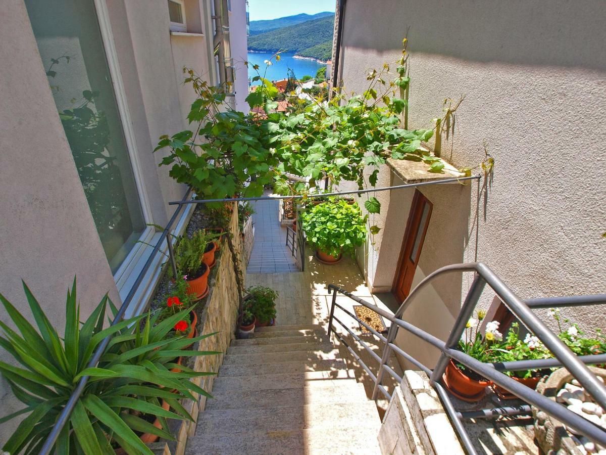 Apartments And Room Rabac 155 Exteriör bild