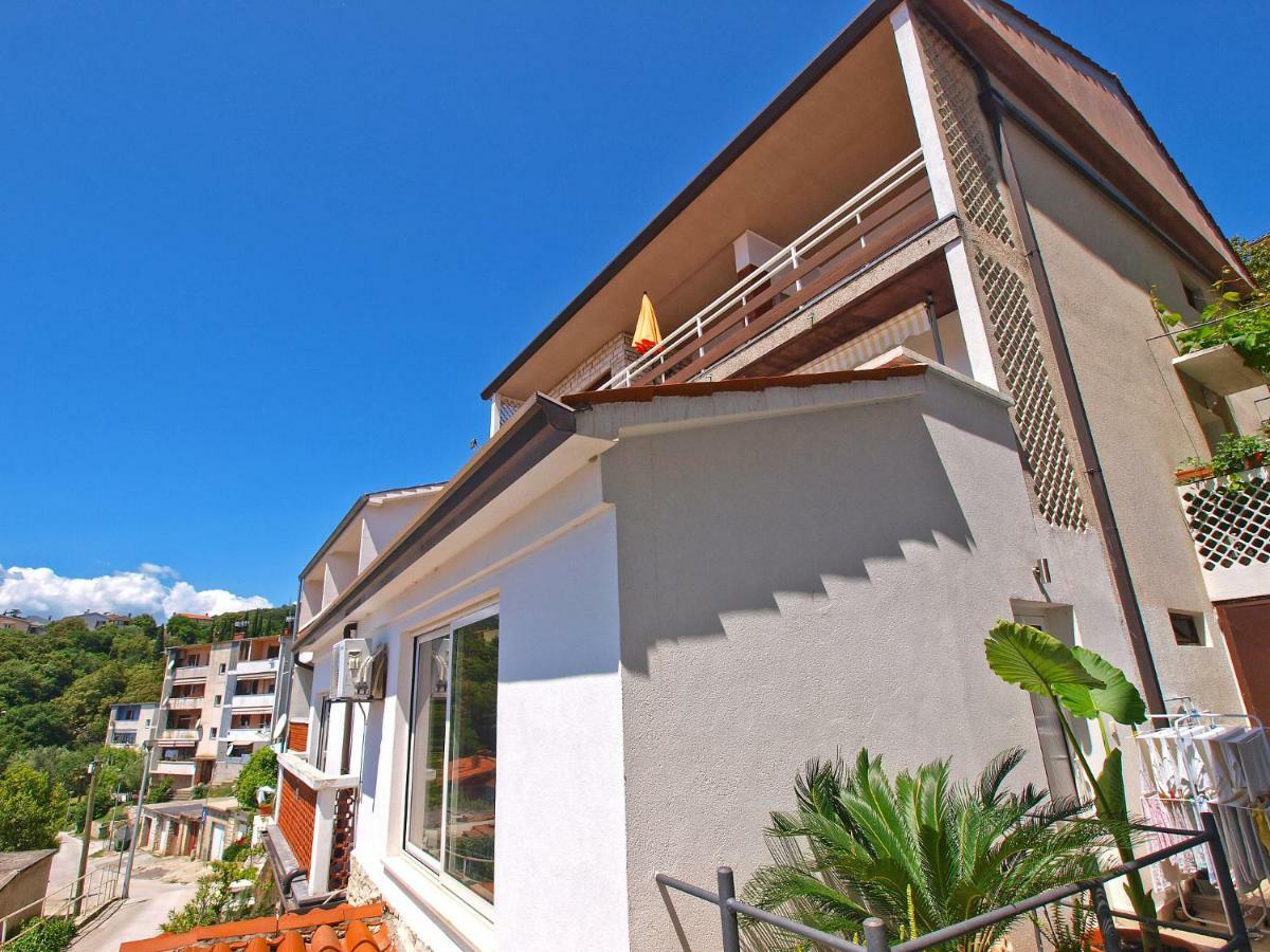 Apartments And Room Rabac 155 Exteriör bild